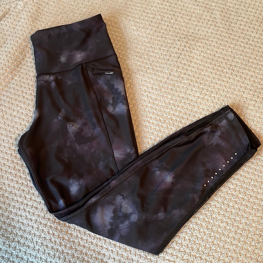 Extra High-Waisted PowerSoft Hidden Pocket 7/8-Length Leggings